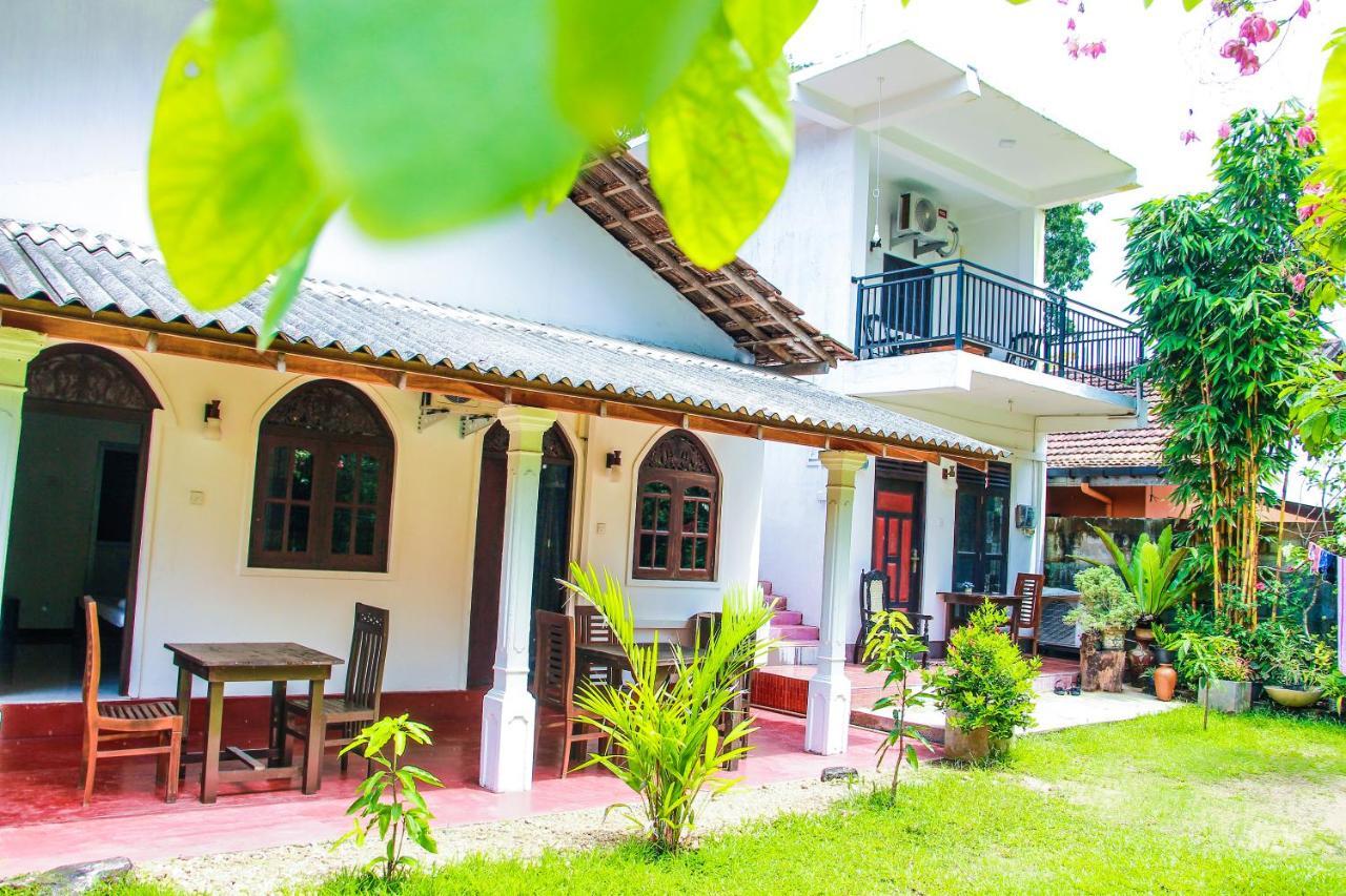 Lotus Villa Мірісса Екстер'єр фото